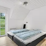 Semesterbostad 4 Bedroom In *
