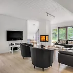Semesterbostad 4 Bedroom In *