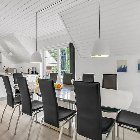4 Bedroom In Ulfborg Ohuse