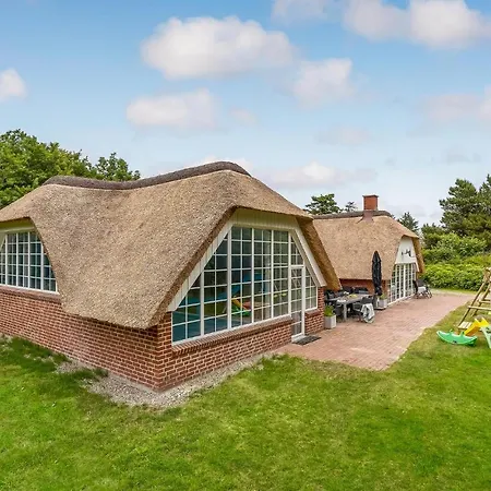 4 Bedroom In Ulfborg Holiday home