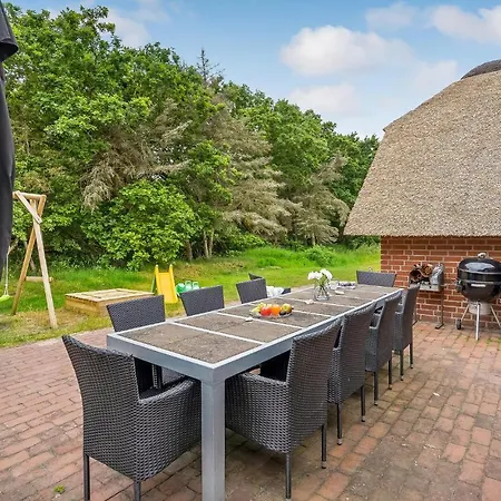 4 Bedroom In Ulfborg *