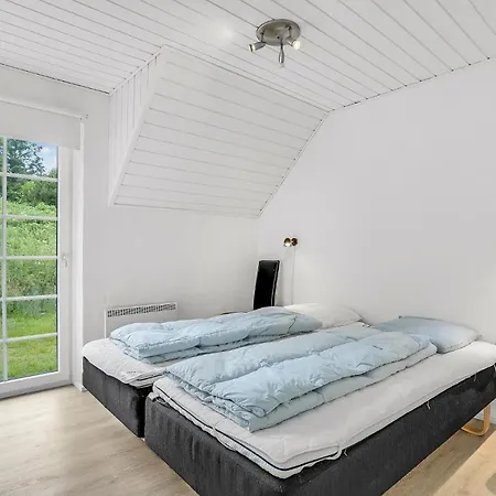 Σπίτι διακοπών 4 Bedroom In *