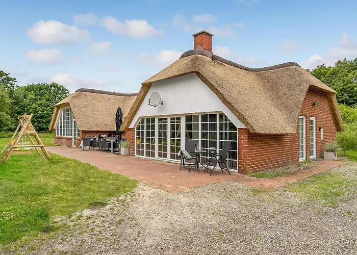 4 Bedroom In Ulfborg