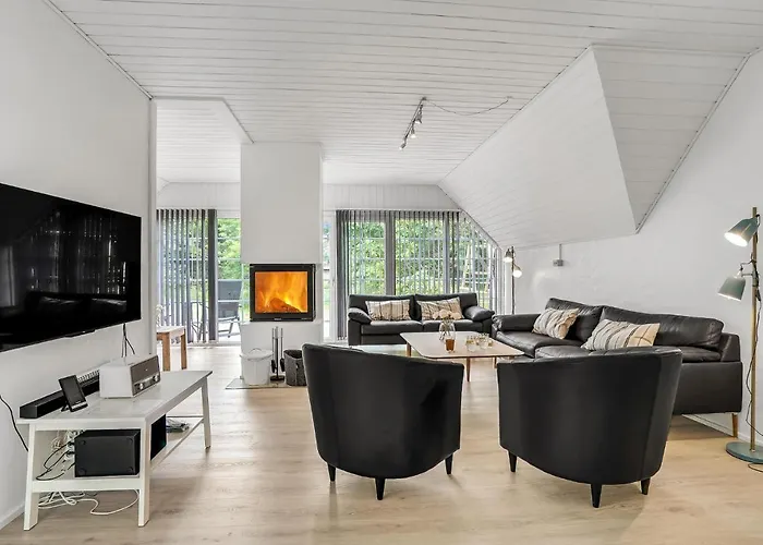 4 Bedroom In Ulfborg